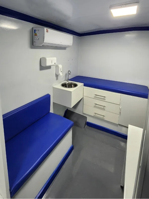 Adaptação de veículo para ambulatório